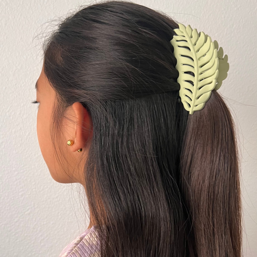 Matte Leaf Hair Claws